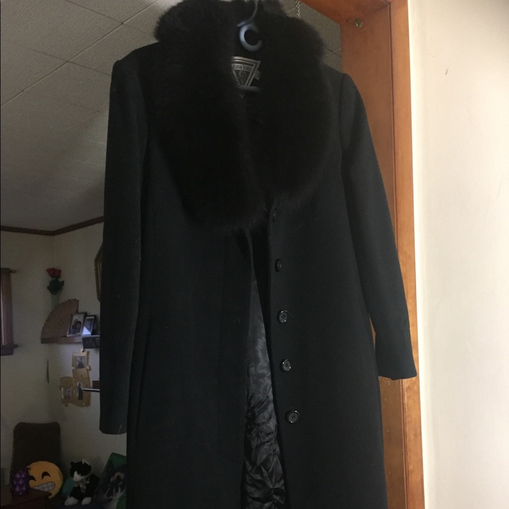 Authentic Marvin Richards coat (comes with cover)